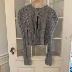 Puffy gray sleeve cardigan